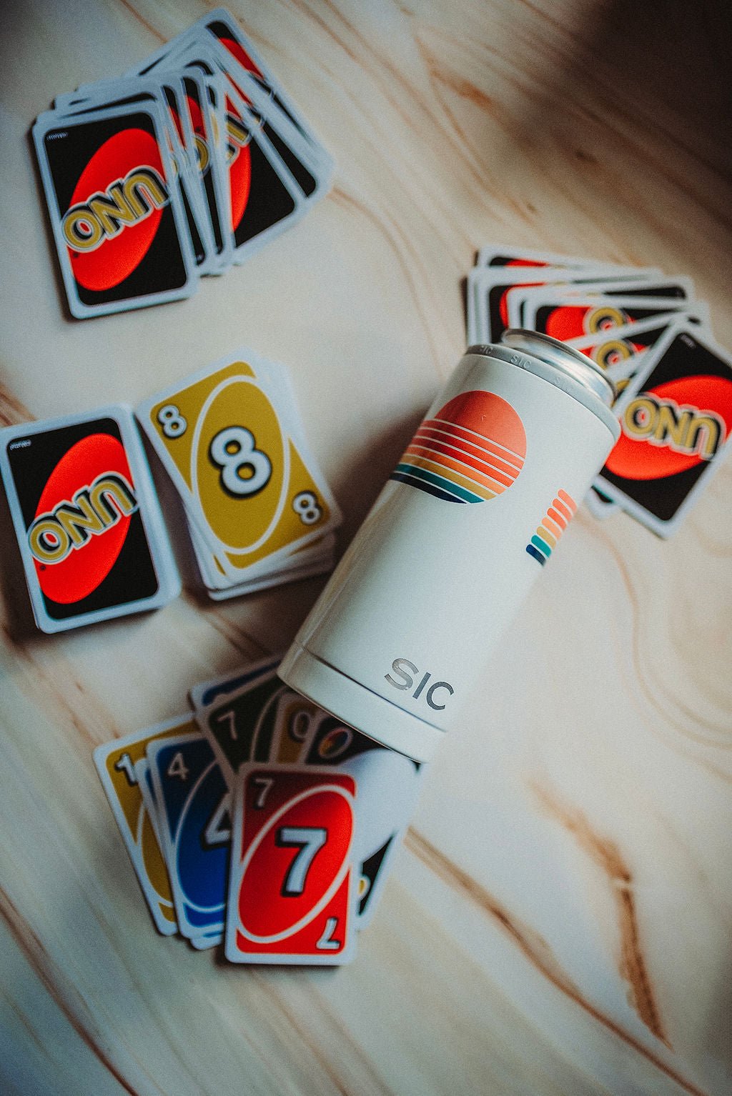 SIC® Slim Can Cooler Retro Sunset - SIC Lifestyle